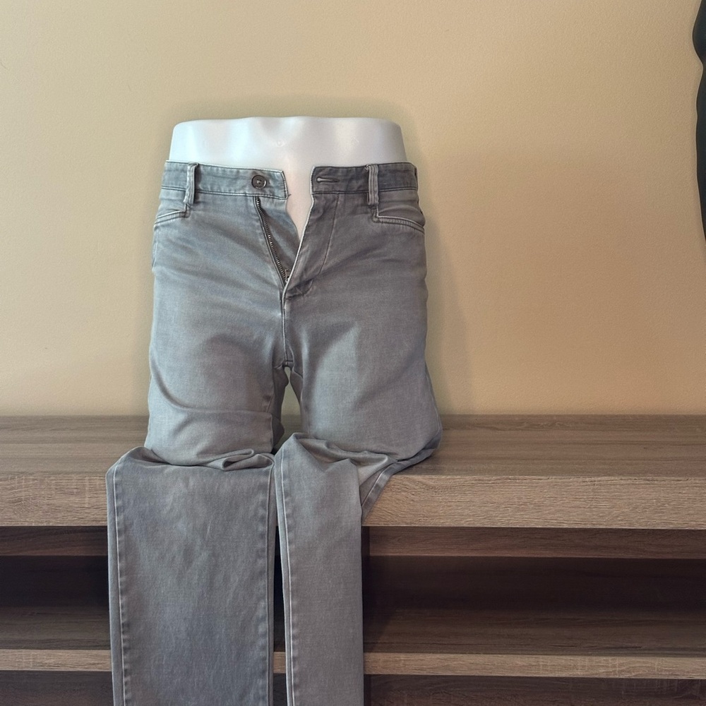 Calvin Klein men’s gray jean